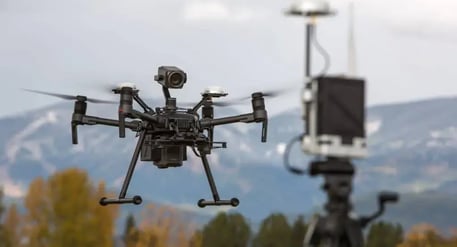 Engenharia de Sistemas Baseada em Modelos para Drones e Satélites